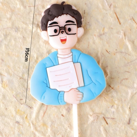 Tượng nhựa dẻo -thầy giáo áo xanh dương.