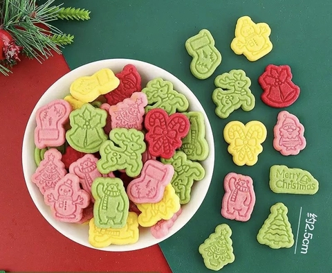 Bánh quy noel (gói 180gam)-mix mẫu tuần lộc+chuông+tất+cây thông+gấu.