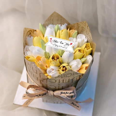 Set  60 thẻ trắng kèm que cắm- Chúc Em yêu 8.3 vui vẻ.