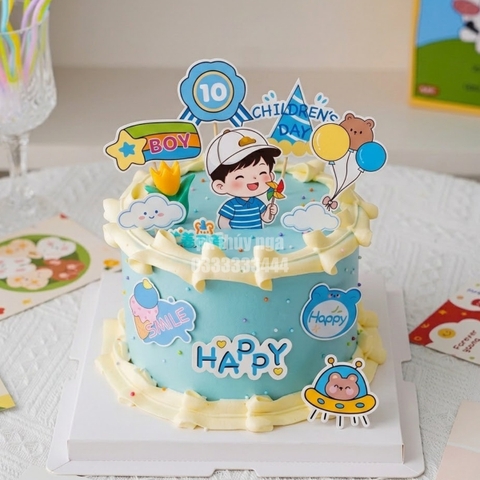 Combo 5 set giấy SX- bé trai đội mũ cầm chong chóng.