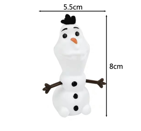Tượng người tuyết Olaf.
