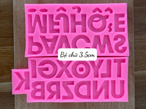 Bộ Khuôn silicon chữ có dấu (kt 3.5cm).