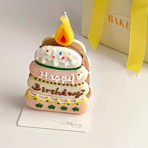 Vỉ 5 nến hình ngọn lửa.