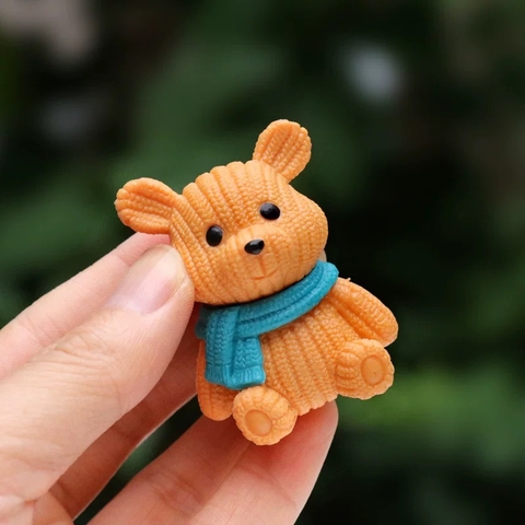 Set 8 gấu quàng khăn mix màu (nhựa đẹp kt 3.5cmx 5cm).