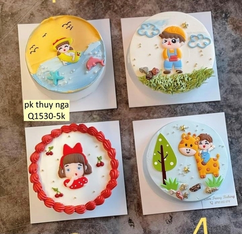 TUONG-Em bé đội mũ vàng cầm phao (nhựa dẻo). (MUA 1 TẶNG 1).