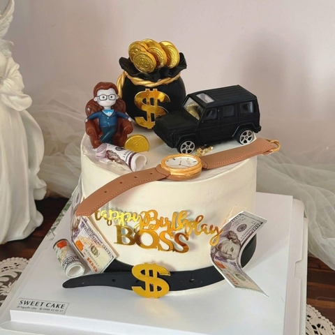 Tượng quý ông áo đen ngồi ghế (nhựa).