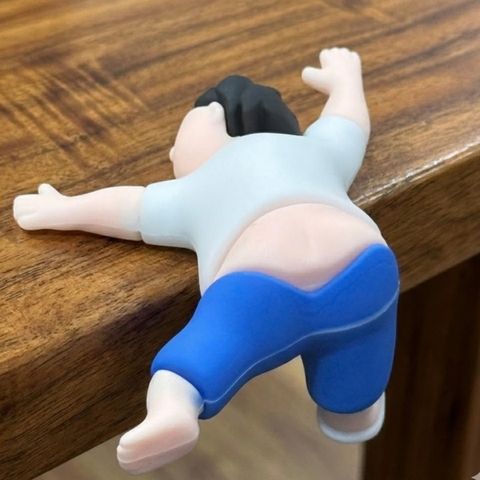 Tượng silicon-người đàn ông say rượu.