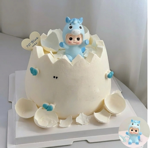 Tượng sứ -bé Ngựa XANH (giơ 2 tay).