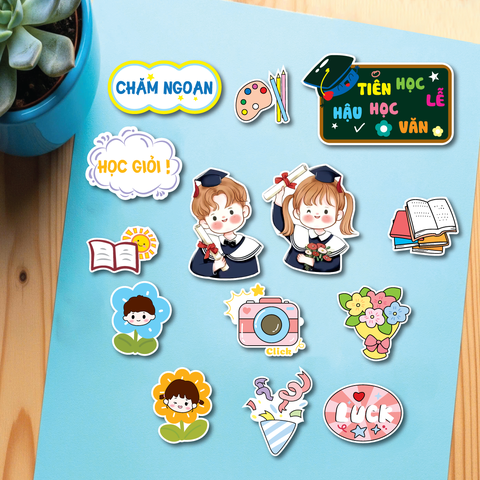 Combo 5 set giấy SX tốt nghiệp - 2 bé cử nhân, máy ảnh và hoa học trò.