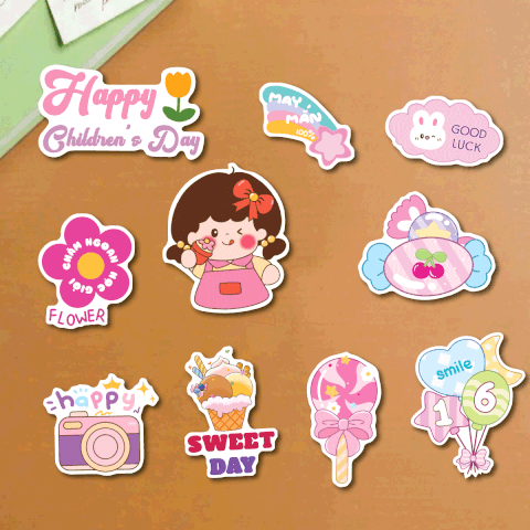 Combo 5 set giấy SX- bé gái váy hồng cài nơ đỏ cầm cây kem.