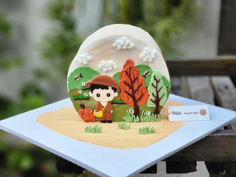 TUONG-Bé trai đội mũ đeo túi nhựa dẻo.T71