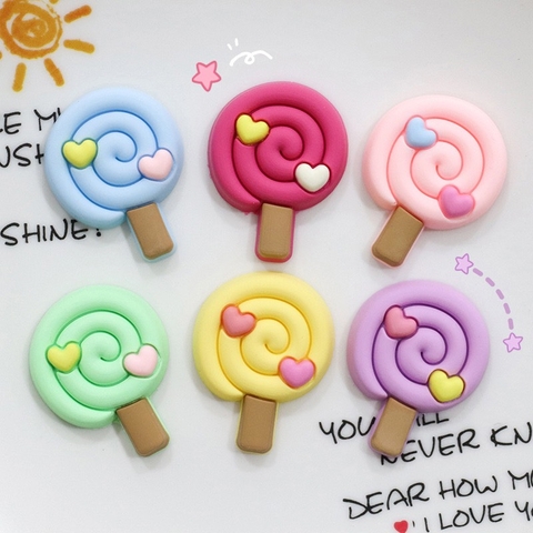 Set 10 cây cắm hình kẹo mút mix màu (nhựa dẻo) kt 2.5cm x 3.2cm.