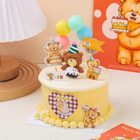 Combo 2 set giấy-gấu nâu và bánh sinh nhật.