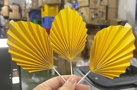 Set 3 quạt nhọn vàng-HD.