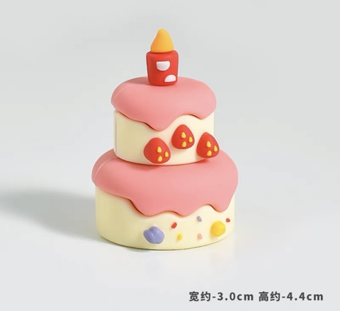 Bánh sinh nhật mini nhựa - 3 tầng (có hình kem chảy).