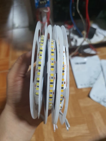 Cuộn led siêu sáng 180 led/m chip 2835