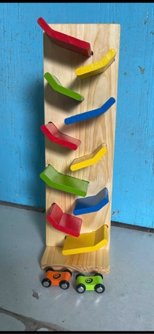 VÁCH XE TRƯỢT ĐUỔI MINH THÀNH