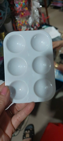 khay pha màu trắng bé 6 lỗ