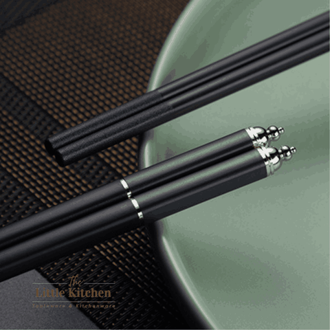 Set 10 đôi đũa chuôi nhọn bạc đen