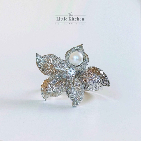 Ring hoa lượn trai B