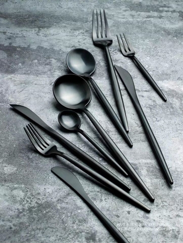 SET DAO DĨA ĐEN LÌ