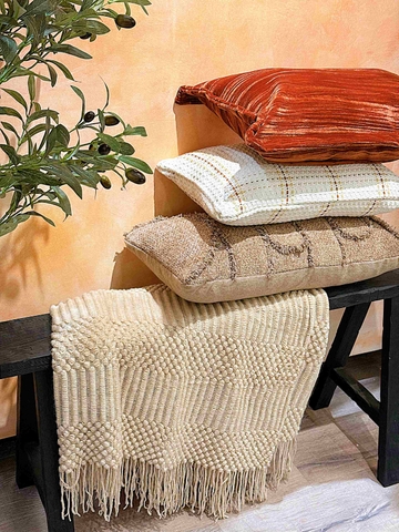 Vỏ gối hình chữ nhật sọc 3 màu