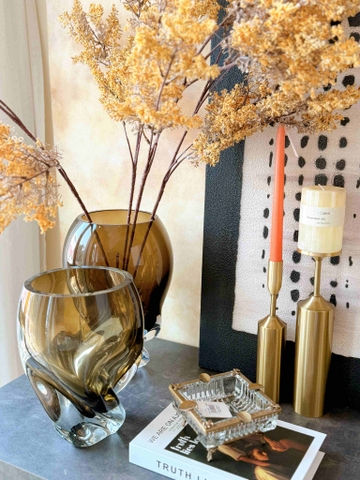 Bình thuỷ tinh xoáy nâu