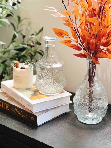 Lọ thuỷ tinh trụ hoa trắng