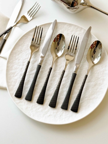 Bộ Dao Thìa Dĩa chuôi vảy đen