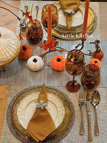 Set tiệc thu viền hạt tròn