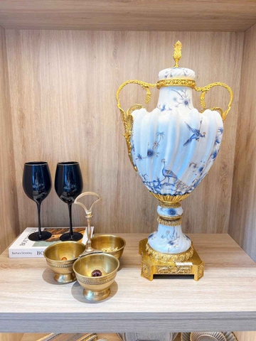 Cúp sứ đồng hoa xanh