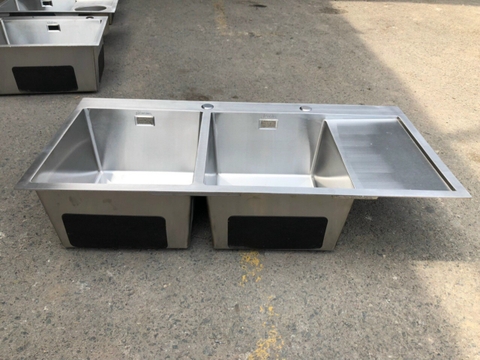 Chậu Rửa Chén 2 Hộc Inox 304 Không Sơn 120x5cm dày 3.0mm