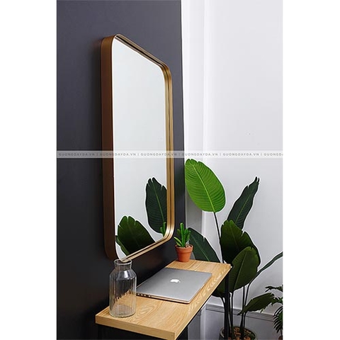 Gương Phòng Tắm Vuông Viền Sắt Sơn Tĩnh Điện Vàng Lanka GS07