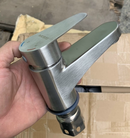 VÒI LAVABO INOX 304 MỜ LANKA mã LBNL06