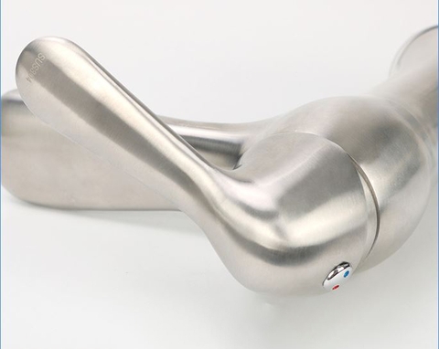 Vòi Lavabo Nóng Lạnh Inox 304 Không Rỉ Sét LANKA