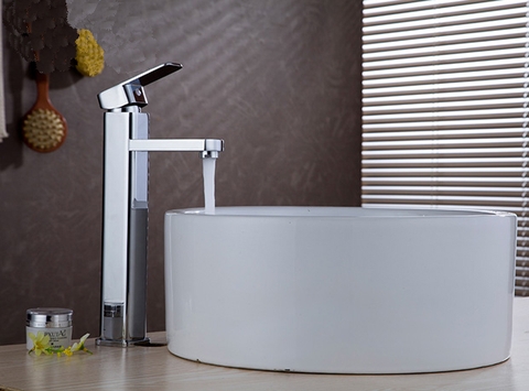 Vòi Lavabo Vuông Nóng Lạnh Đồng Thau Mạ Crome Cao 3 Tấc LANKA LBNL20