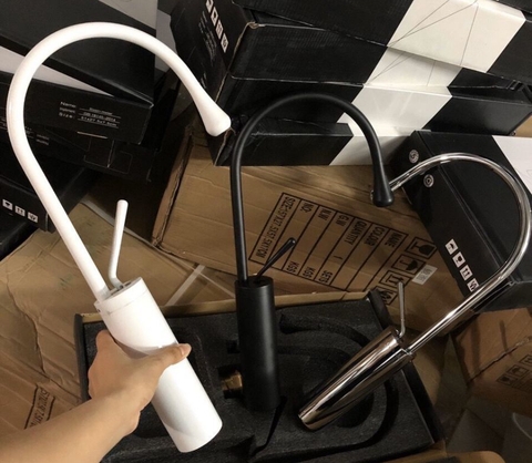 Vòi Lavabo Nóng Lạnh Sơn Tĩnh Điện Trắng LANKA LB21