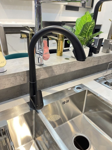 Vòi Rửa Chén Rút Nóng Lạnh Đồng Thau Sơn Tĩnh Điện Đen LANKA NL14