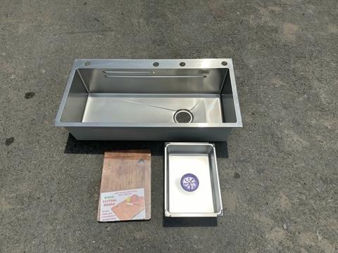 Chậu rửa chén 1 hộc cở lớn INOX 304 9046 LANKA