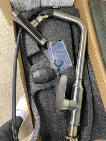 Vòi rửa chén nóng lạnh mẫu dây rút màu xám LANKA mã VRCNL19