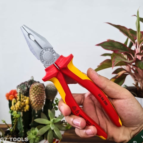 Kìm Đa Năng Knipex 03 06 200 Lưỡi 60HRC dài 200mm Cách Điện VDE 1000 Volt