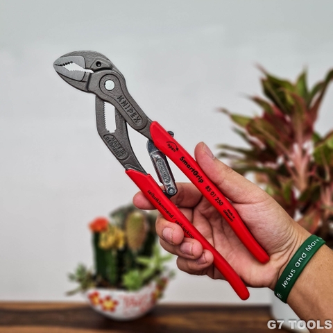 Kìm Nước Mỏ Quạ Knipex SmartGrip 85 01 250 Mở Đến Ø32mm Chiều Dài 250mm