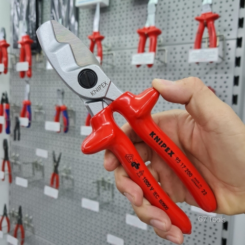 Kìm Cắt Cáp Điện Đến Ø 20mm Knipex 95 17 200 Cách Điện 1000 Volt Cán Đúc