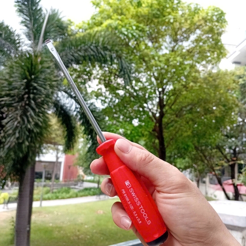 Tô Vít Mũi Dẹp 5.5mm Chiều Dài 220mm Cán Êm PB Swiss Tools 8100.3-120