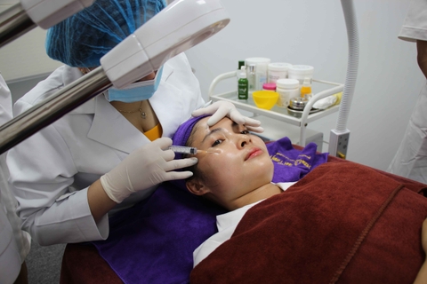 Khóa Học Tạo Mẫu và Chăm Sóc Sắc Đẹp – Cơ Hội Nghề Nghiệp và Phát Triển Bản Thân