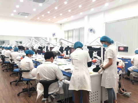 CHẮP CÁNH ƯỚC MƠ ĐẾN TRƯỜNG CỦA CÔNG NHÂN