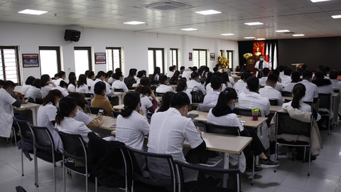 Khóa đào tạo y sỹ đa khoa hệ trung cấp của trường Y khoa Việt Nam gồm những gì?