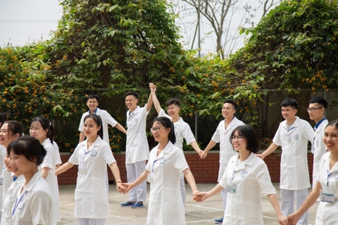 Tuyển Sinh Trung Cấp Y Sĩ Đa Khoa Trường Trung Cấp Y Khoa Việt Nam