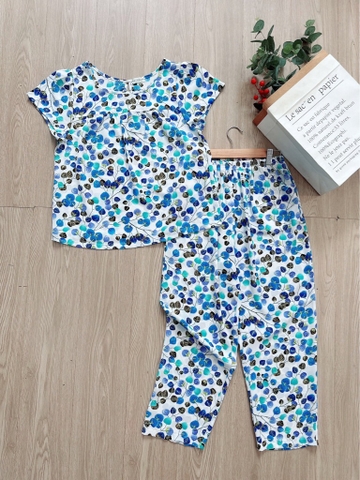 Ngố tay con mango lá xanh