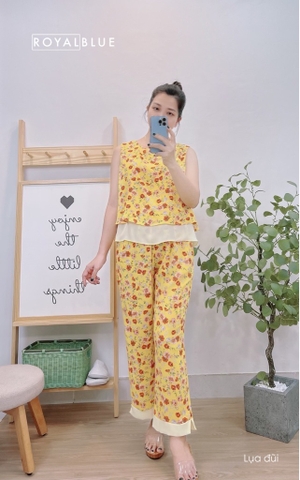 Dài sát tay lụa đũi vàng hoa đỏ